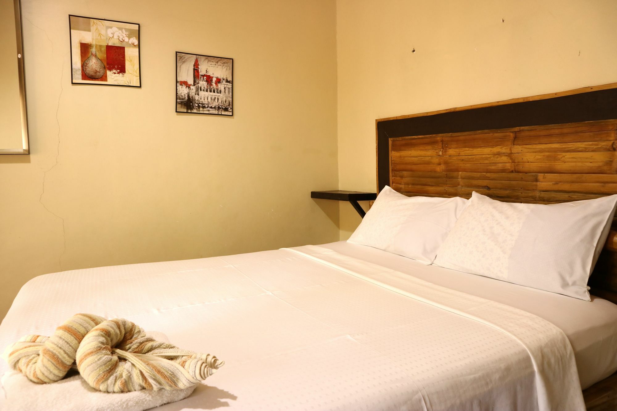 Casa Mia Resort Puerto Galera Εξωτερικό φωτογραφία
