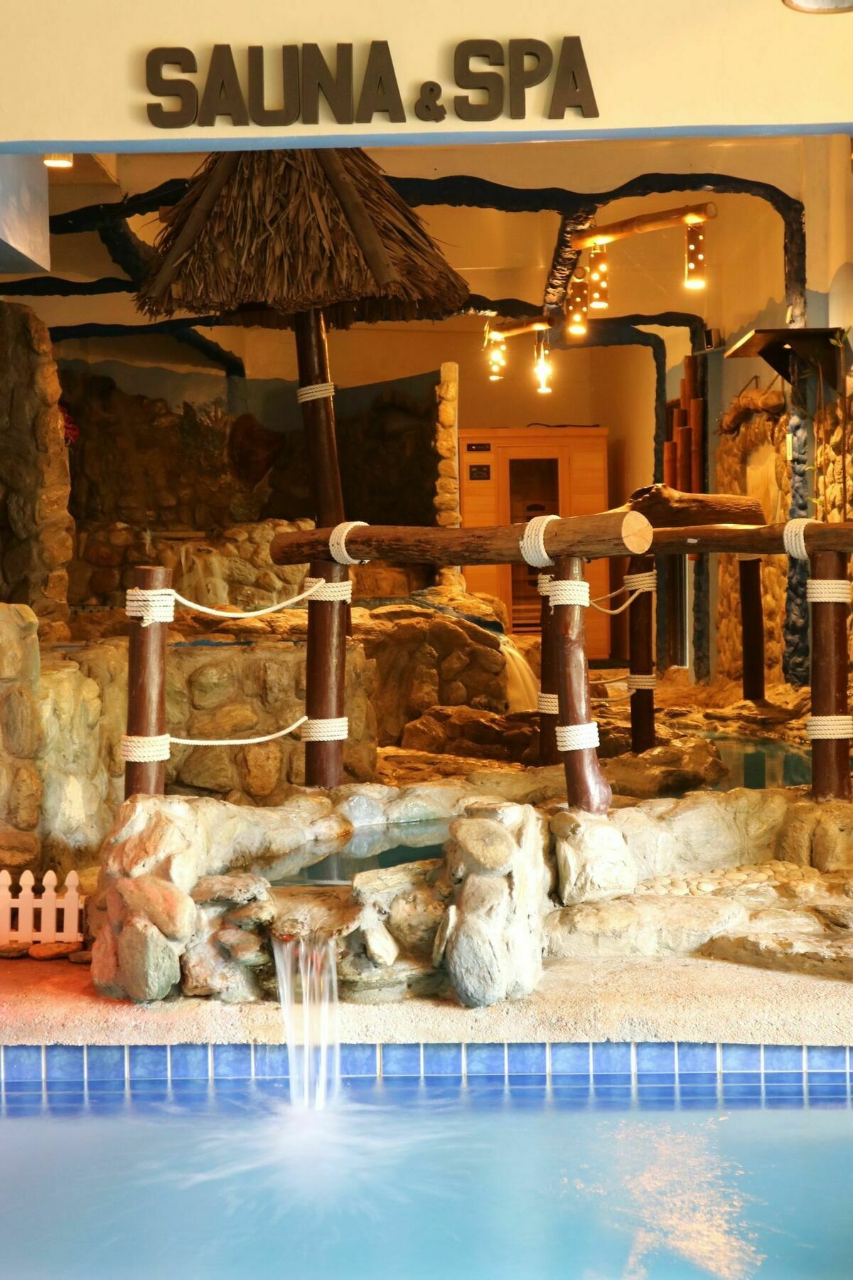 Casa Mia Resort Puerto Galera Εξωτερικό φωτογραφία